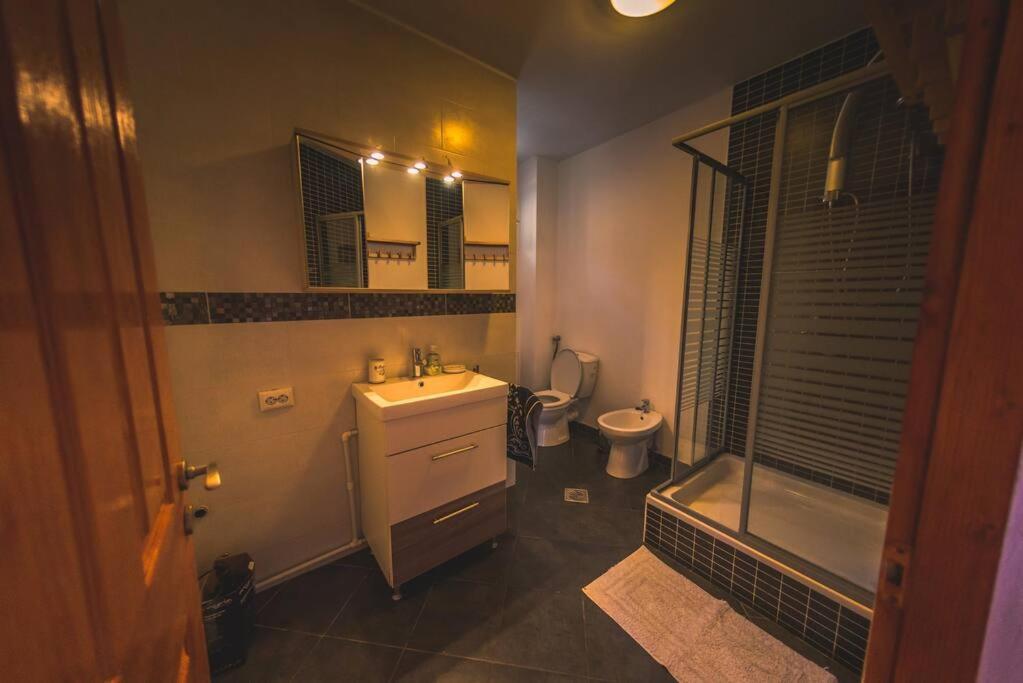 Horace Guesthouse Pool & Hot Tub & Bikes & River Dejani Extérieur photo